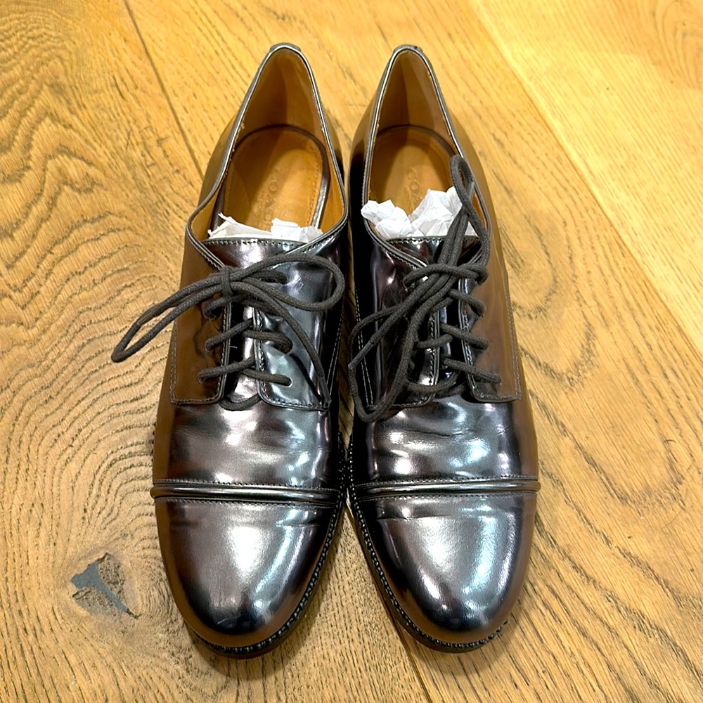 Coach women dress shoes.  Beautifully made with fine details.
